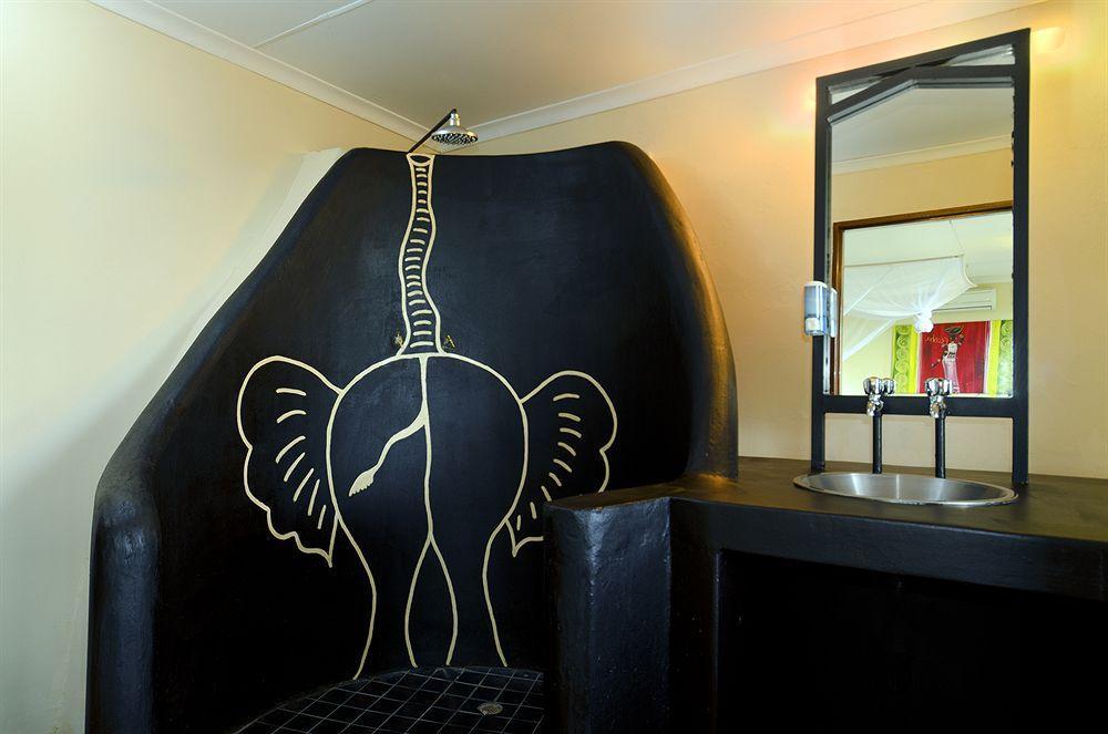 Gondwana Etosha Safari Camp Villa Okaukuejo Exterior photo